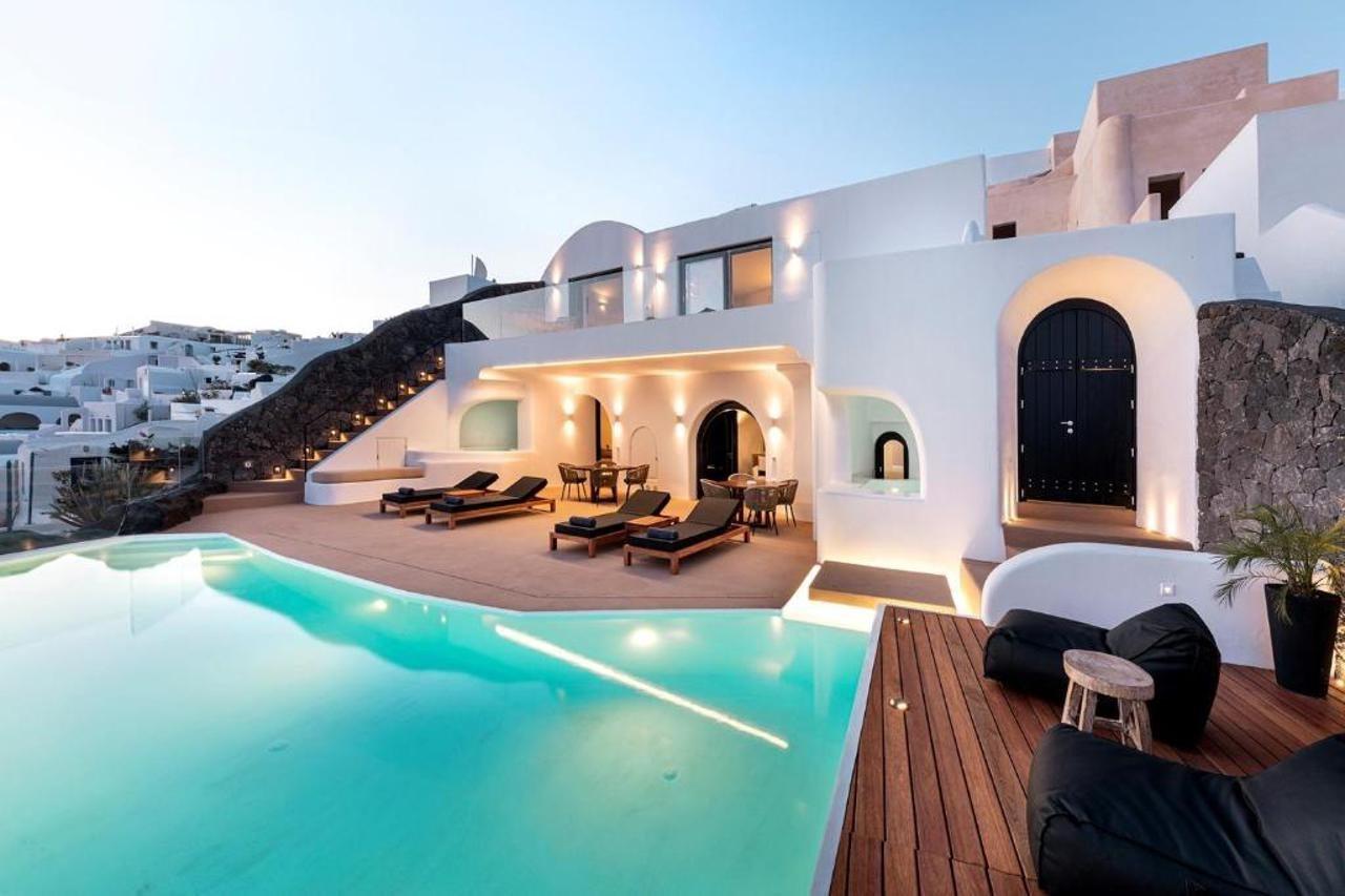 Olvos Luxury Suites Oia  Exterior photo