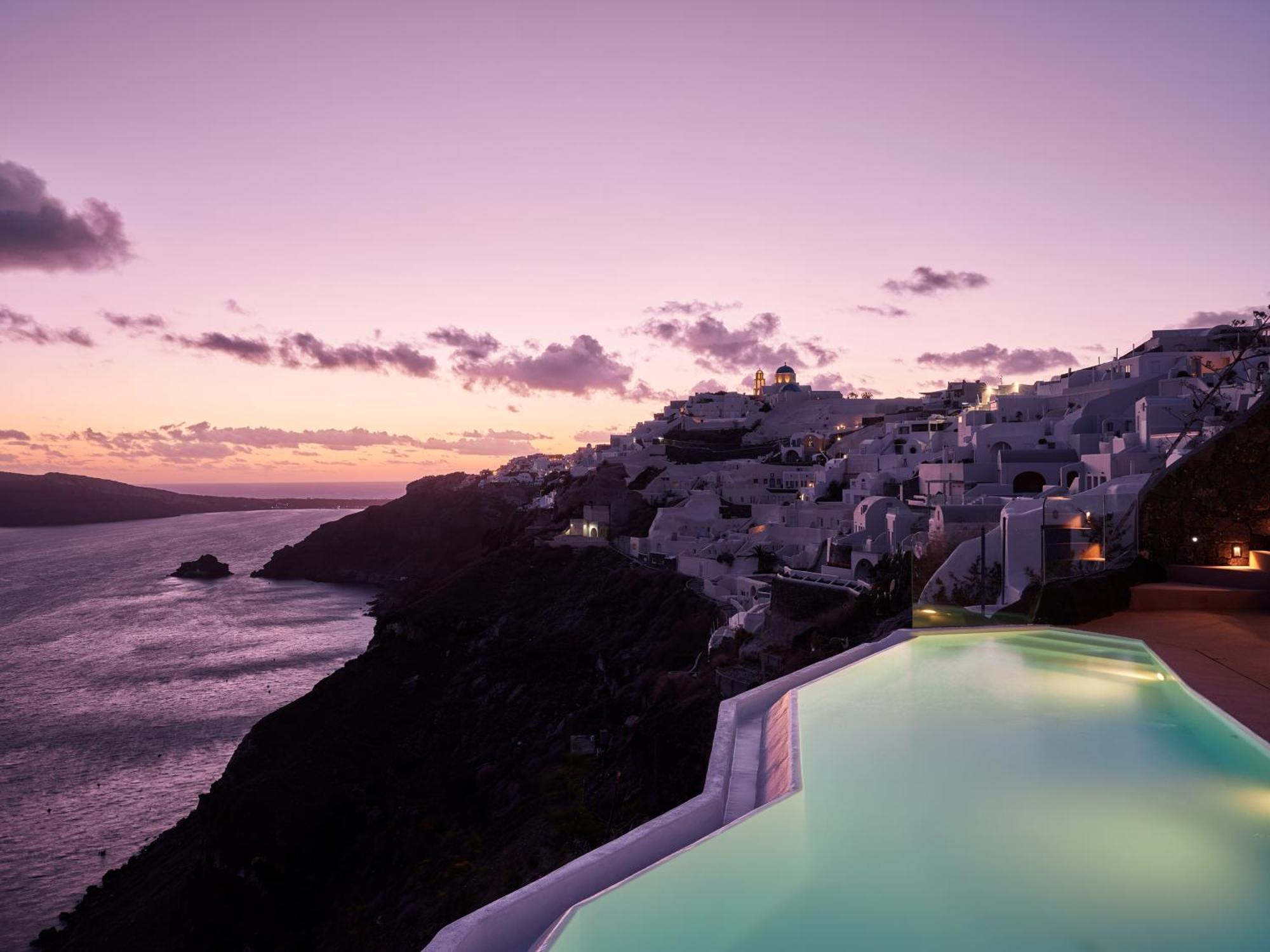 Olvos Luxury Suites Oia  Exterior photo