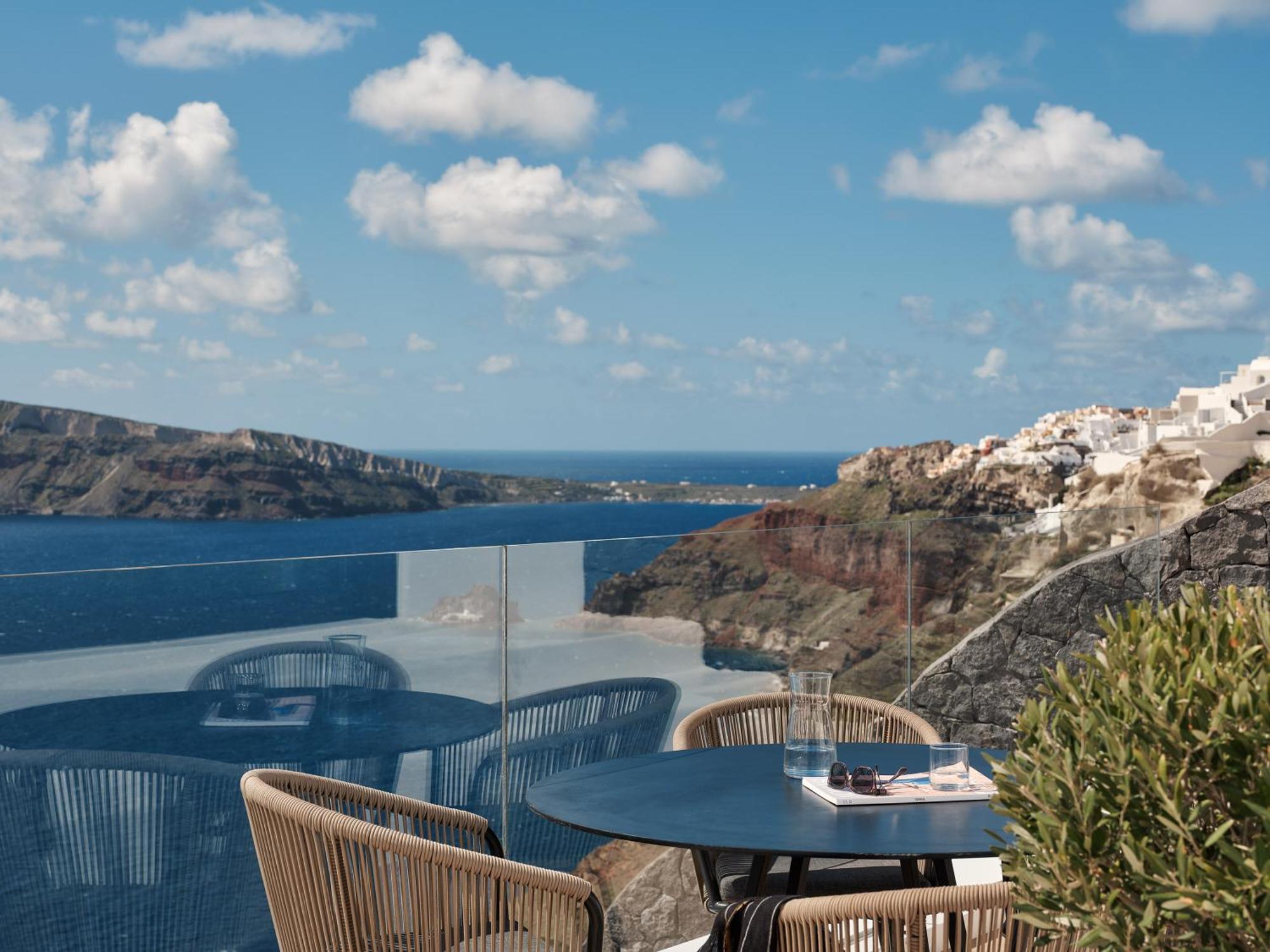 Olvos Luxury Suites Oia  Exterior photo